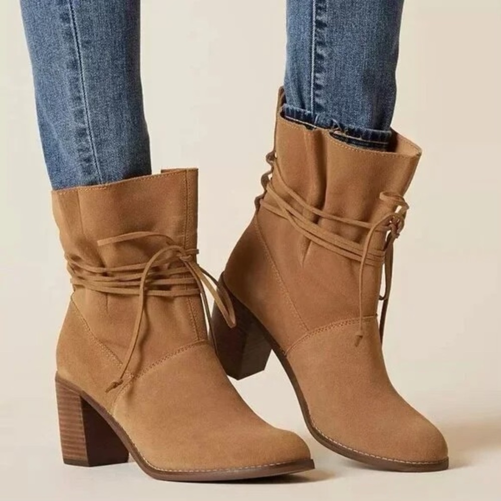 NWT TOMS Mila Leather Toffee Suede Boot Size 7